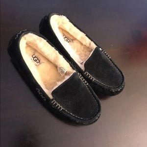 ✨UGG AUTHENTIC BLACK SUEDE SLIPPERS✨